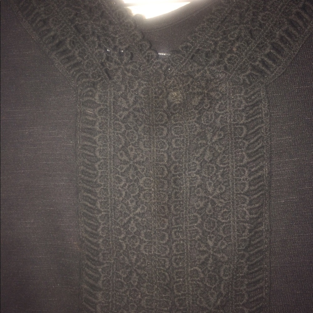 Top - Picture 2 of 2